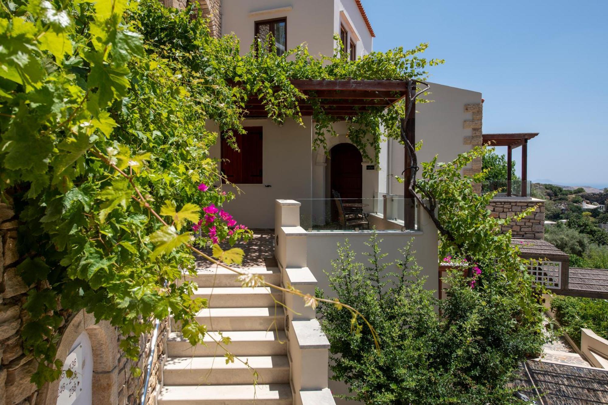 Stefanos Village Hotel Myrthios Exterior photo